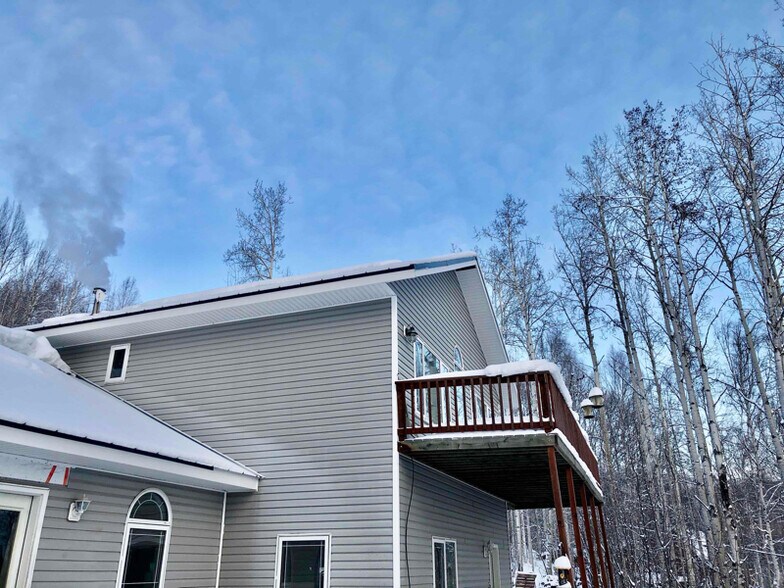 Building Photo - 264 Hawk Rd