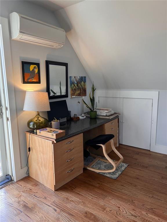 Building Photo - 644 Brownwood Ave SE