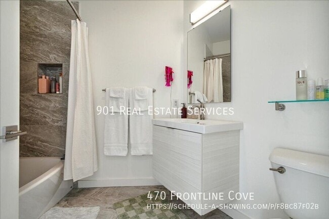 Building Photo - 470 Frontline Cove