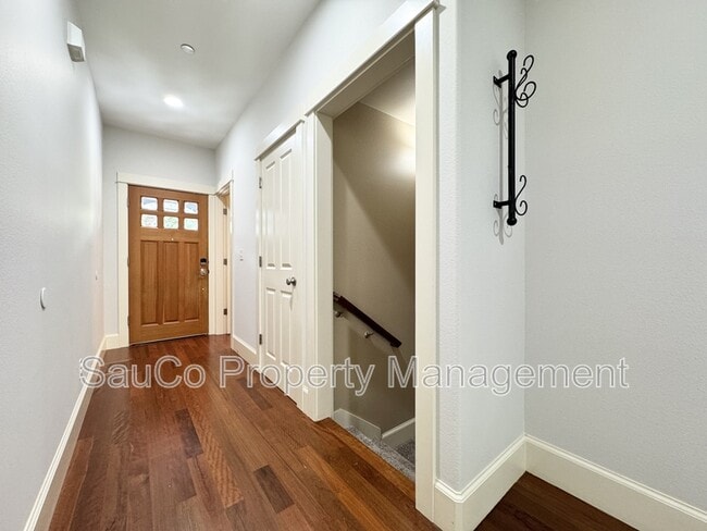 Building Photo - 11347 NW Kimble Ct