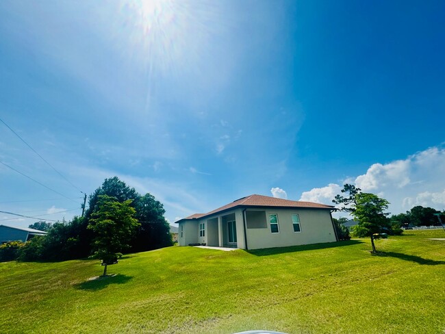 Building Photo - 30515 Cedar Rd