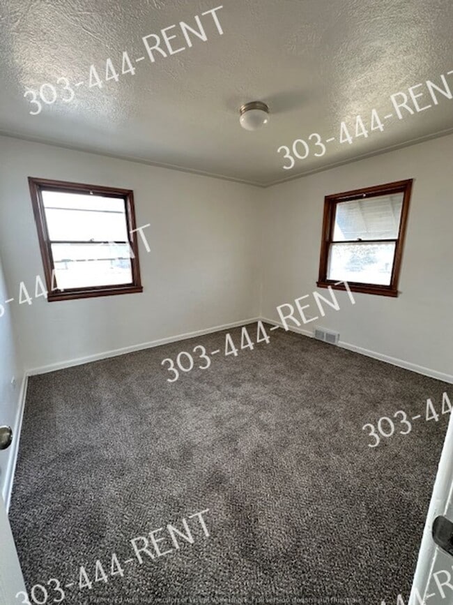 Building Photo - Charming Rental in the Heart of Denver’s West Side