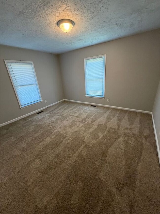 Building Photo - 2BD/1BA Unit in Newton, NC