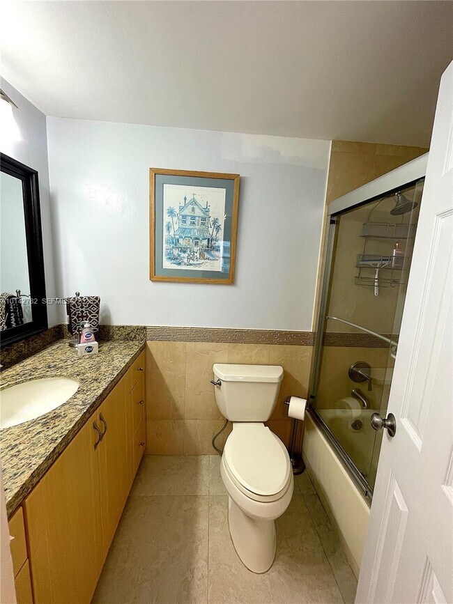 Building Photo - 3505 S Ocean Dr