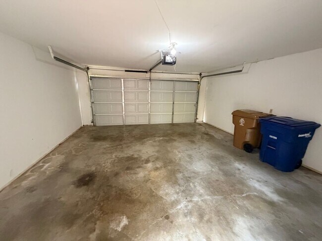 Building Photo - 5149 Middlecoff Cir