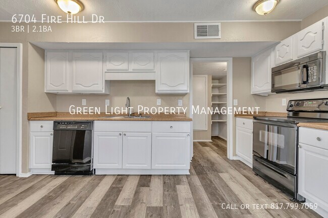 Building Photo - 6704 Fire Hill Dr