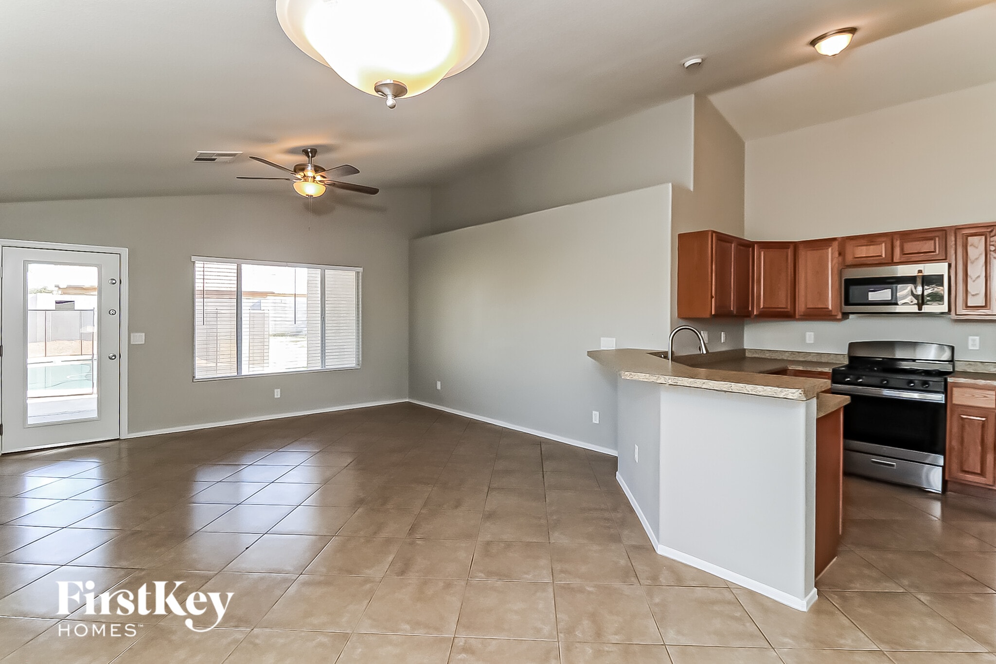 Building Photo - 8543 W Cherry Hills Dr