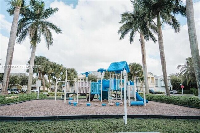 Building Photo - 7406 NW 108th Path