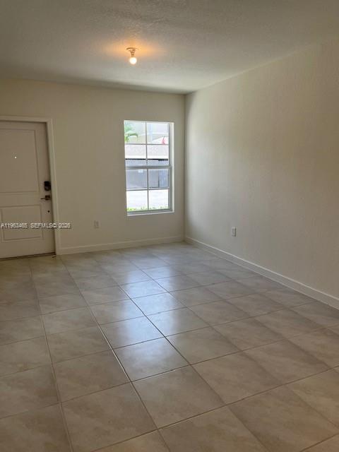 Building Photo - 540 NE 4th St