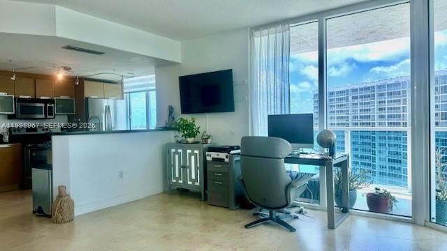 Building Photo - 1881 NE 79th St