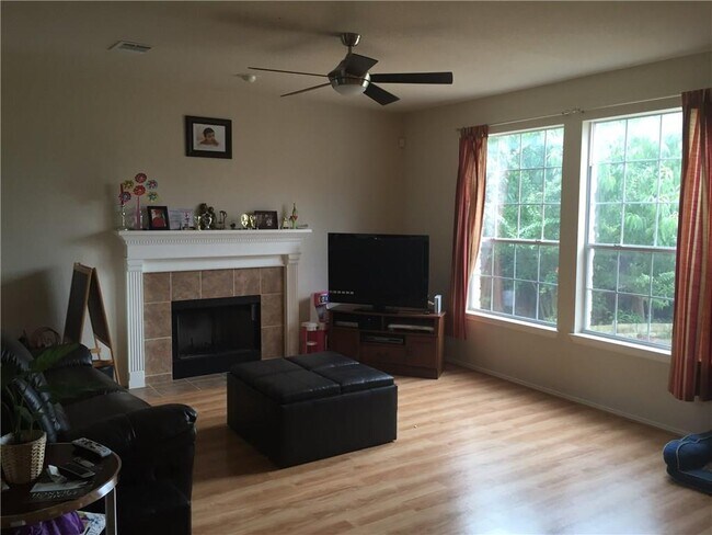 Building Photo - 11712 Fletcher Hall Ln