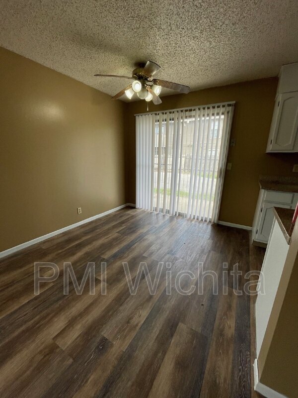 Building Photo - 6820 W Par Ln