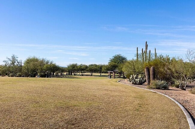 Building Photo - Beautiful 4 bedroom home in Cave Creek!