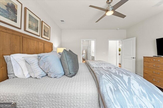 Building Photo - 1021 Leeward Run Trl