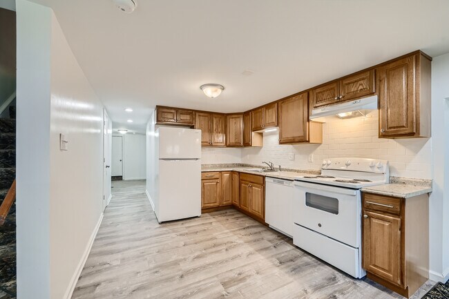 Kitchen - 327 Elrino St