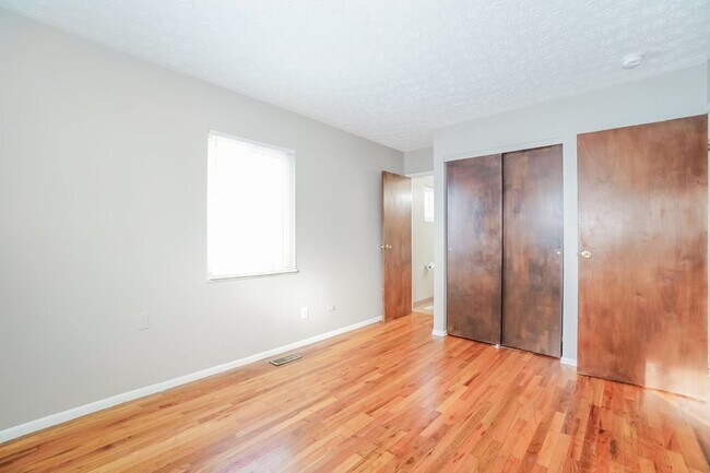 Building Photo - 2928 Landon Dr