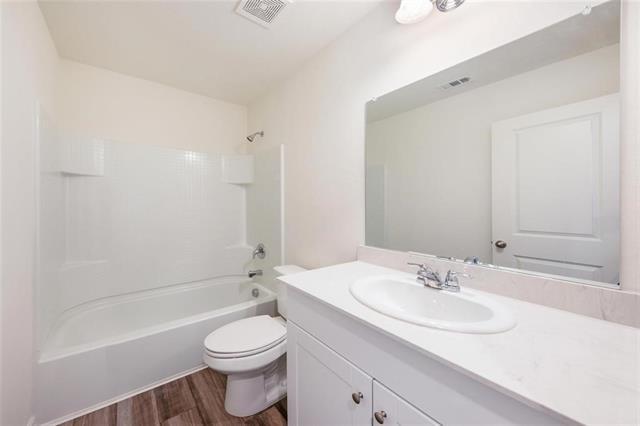 Building Photo - 1708 Washington St