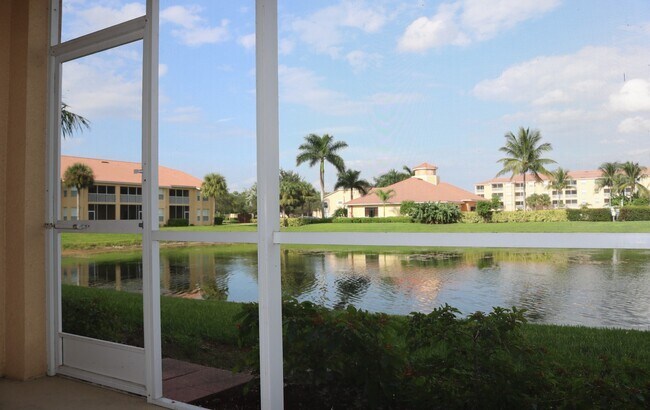 Building Photo - 2 bed/2 bath Condo in Popular Osprey Cove! Lake Views!!