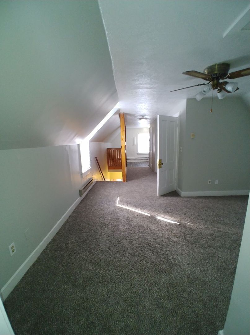 Building Photo - 308 N 11th St