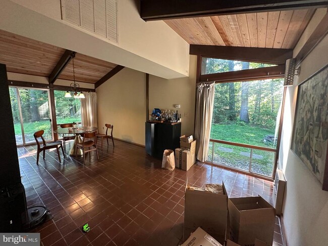 Building Photo - 2556 Vale Ridge Court