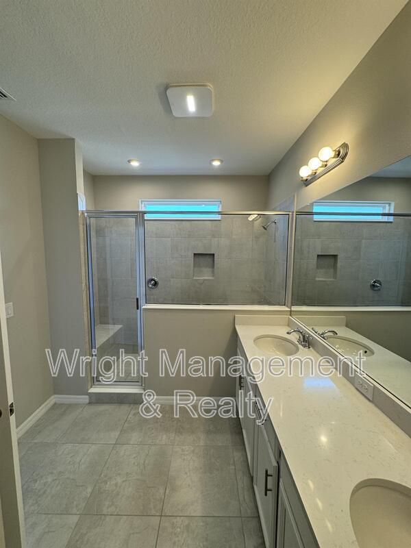 Building Photo - 13823 Rangeland Blvd