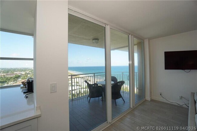 Building Photo - 5200 N Ocean Blvd