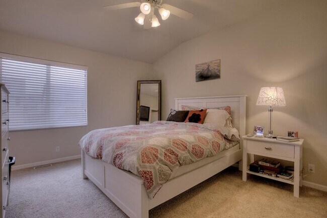 Building Photo - 4613 Springview Dr
