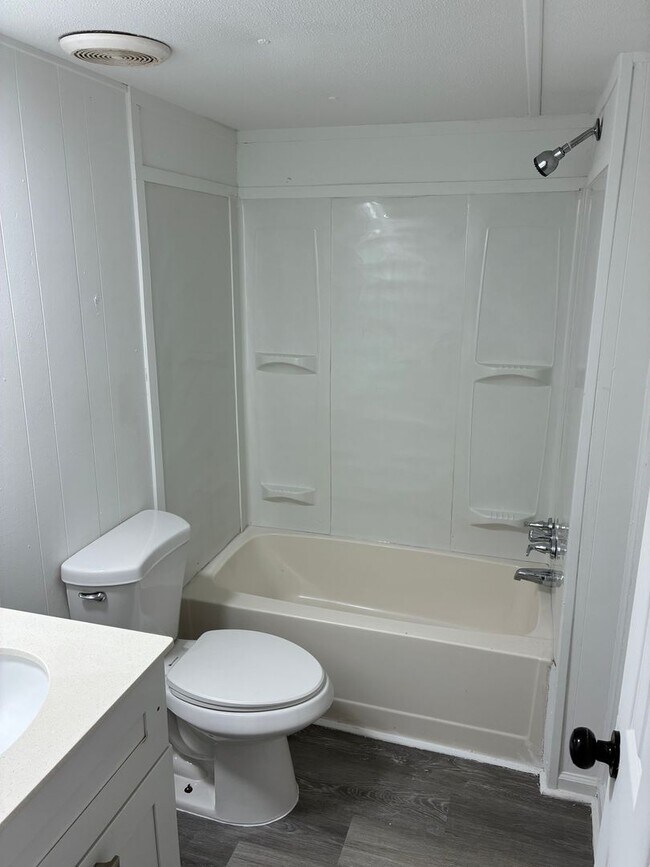 Building Photo - Newly remodeled home is located in Lancaster, SC 29720.