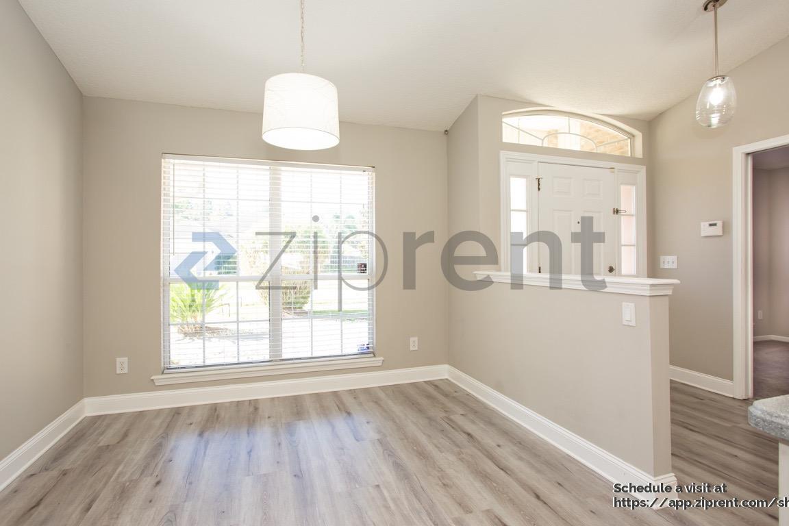 Building Photo - 4863 Frost Lake Dr