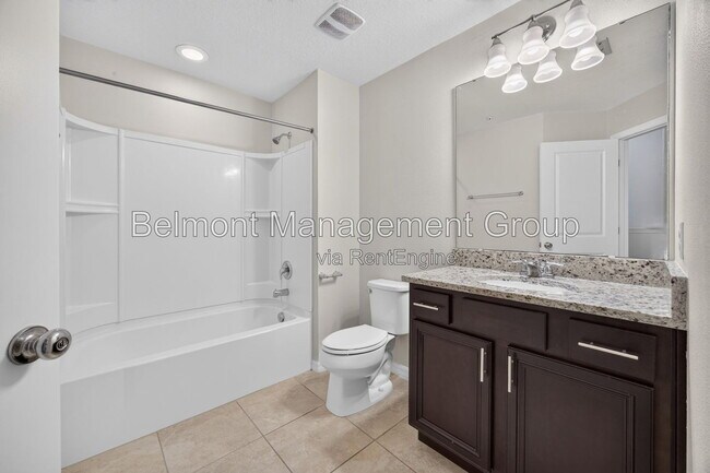 Building Photo - 3004 Alessa Loop