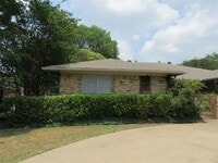Building Photo - 6639 Del Norte Ln
