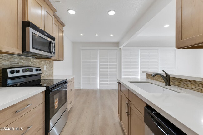 Building Photo - 1202 Landsburn Cir