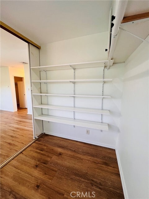 Building Photo - 6637 Balcom Ave