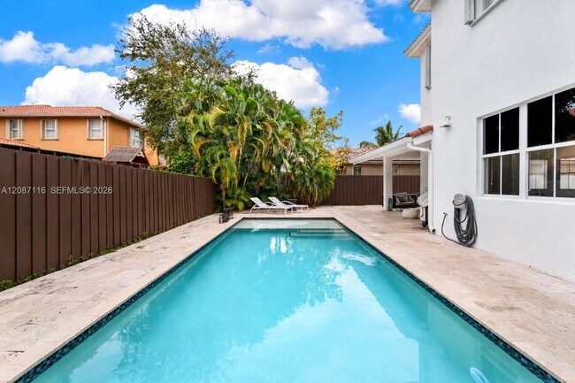 Building Photo - 8324 NW 115th Ct