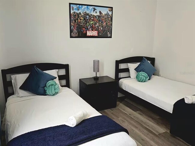 Building Photo - 259 Grand Rapids Dr