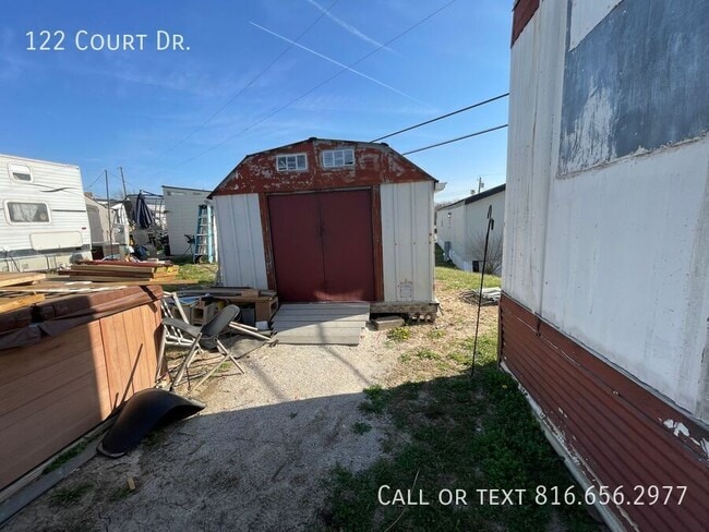 Building Photo - 122 Court Dr