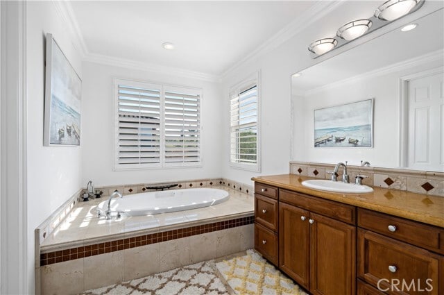 Building Photo - 16423 Village Meadow Dr