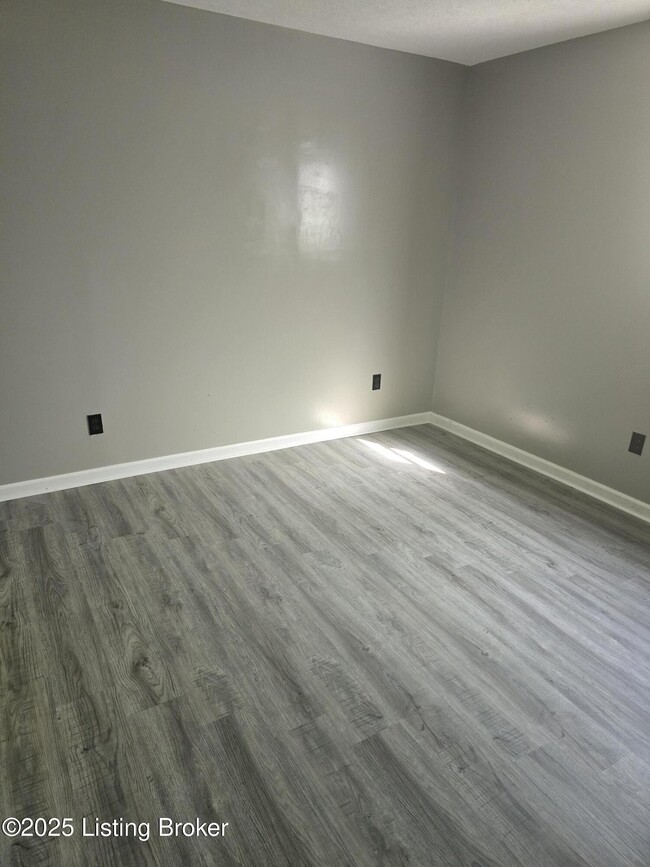 Building Photo - 3421 Shanks Ln