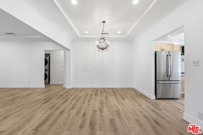 Building Photo - 641 N Martel Ave