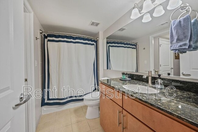 Building Photo - 915 E St NW