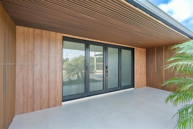 Building Photo - 4000 N Circle Dr