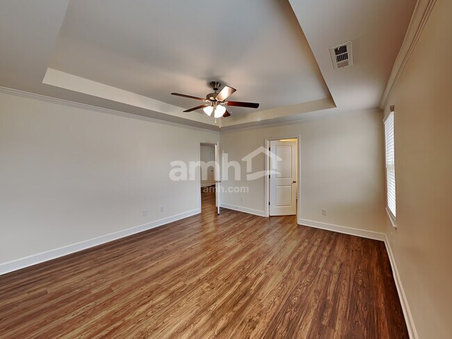 Building Photo - 5079 Trailwater Dr