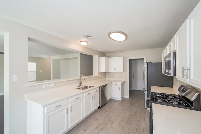 Building Photo - 20719 Cypress Post Dr