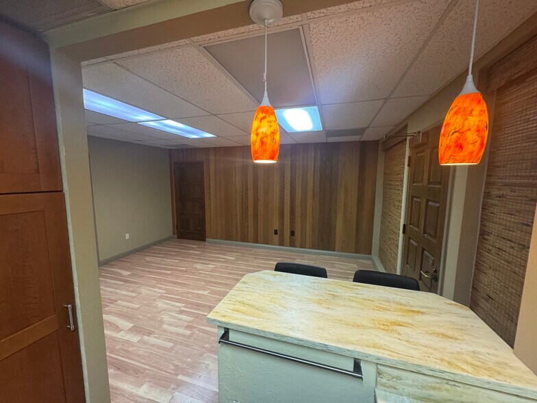 Building Photo - 27820 Dorris Dr