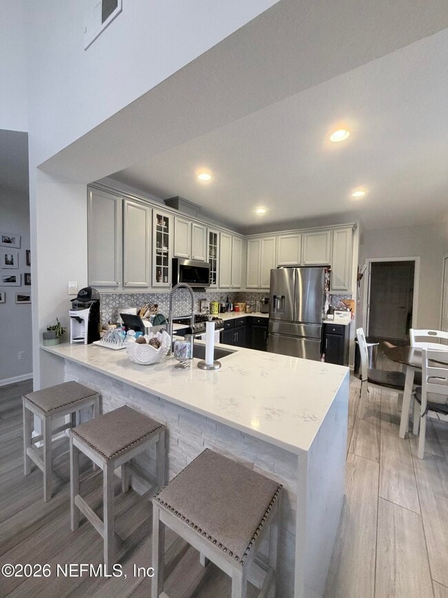 Building Photo - 6092 White Tip Rd