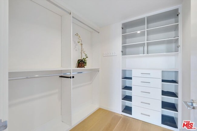 Building Photo - 1705 Ocean Ave