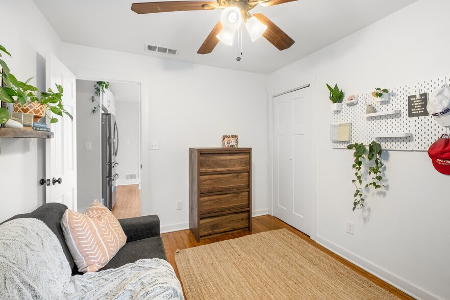 Building Photo - 1788 Ridgeway Ave NW