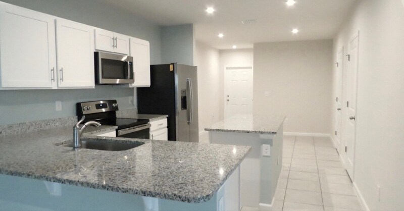 Building Photo - 404 Sedgewick Dr