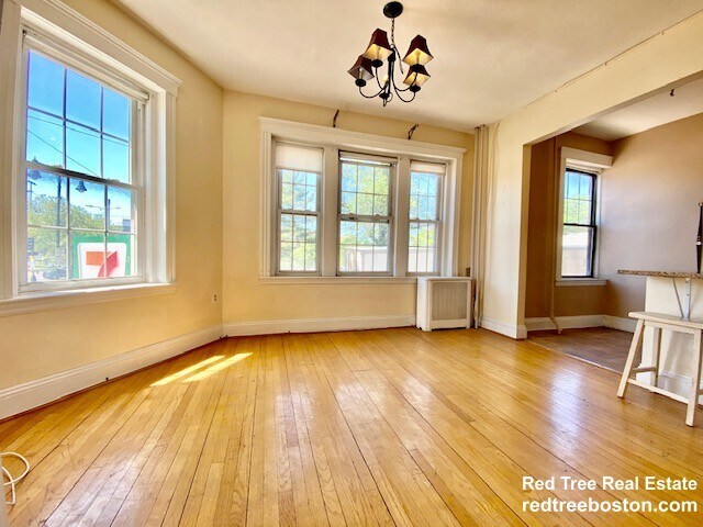 Building Photo - 374 Chestnut Hill Ave