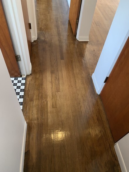 Building Photo - 11410 S Western Ave